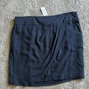 Loft skirt with swing front and pockets!